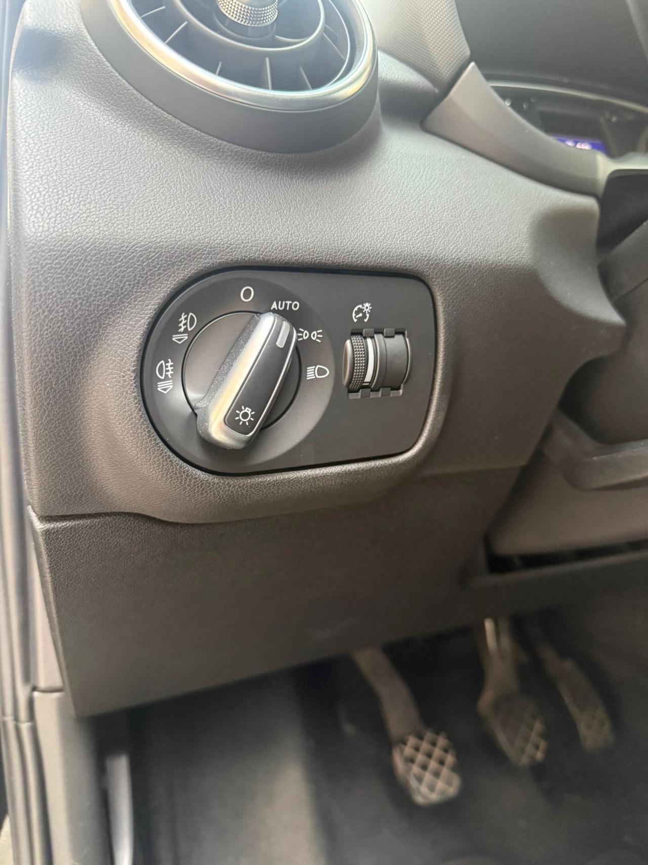 A1 1.6 TDI Attraction