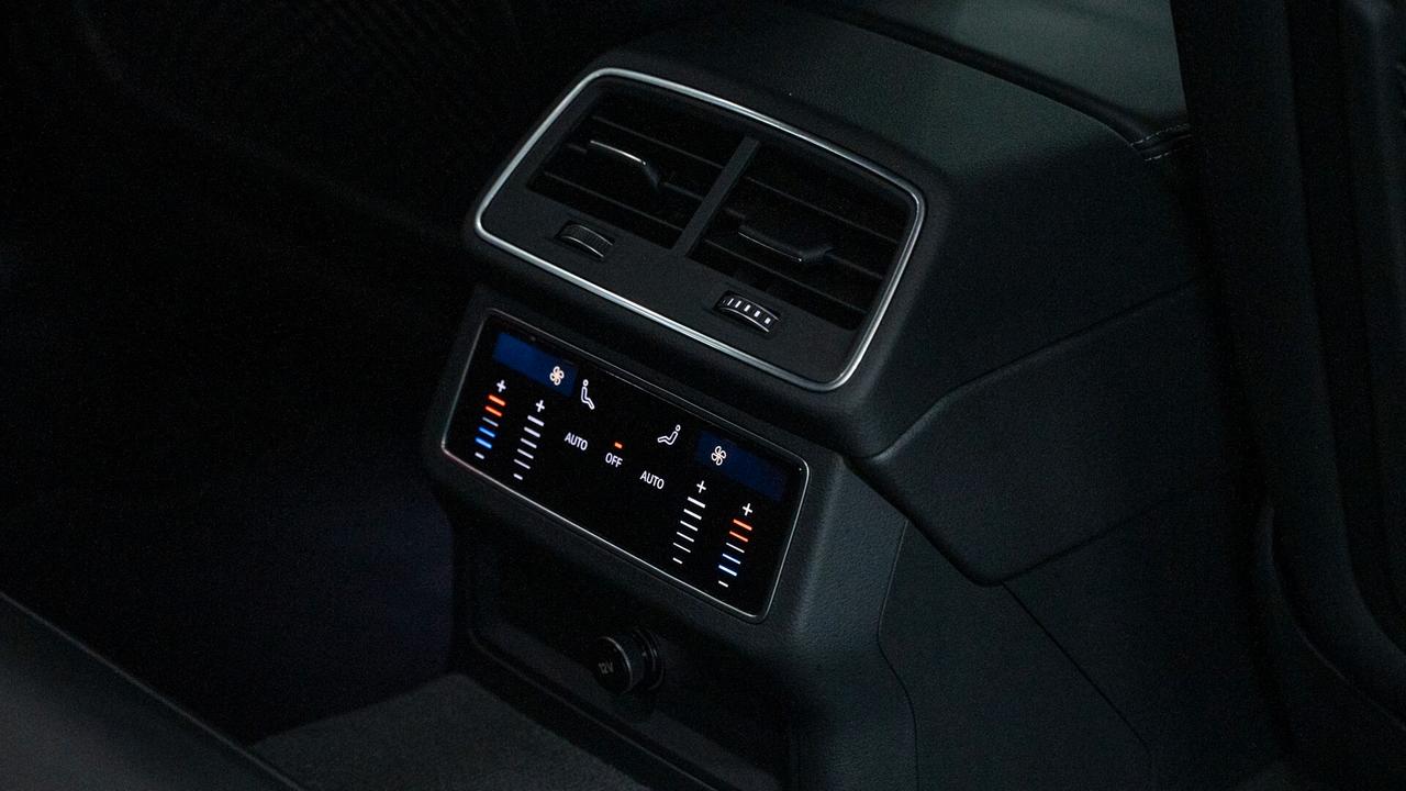 Audi A6 AVANT 40 2.0 TDI 3 X S LINE TRONIC MHEV QUATTRO 19" VIRTUAL CKT BANG & OLUFSEN PACK LUCI M