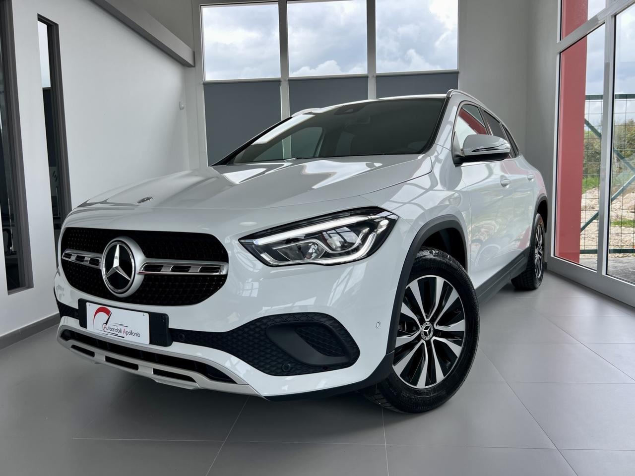 MERCEDES GLA 180 d Aut. Business Extra - 2021
