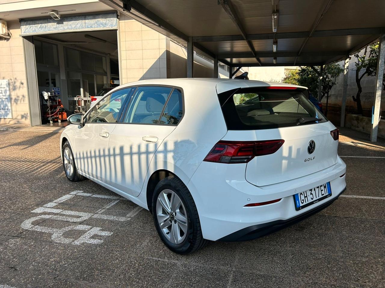 Volkswagen Golf 1.5 TGI Life