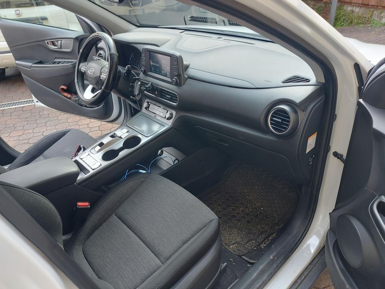 Hyundai Kona EV 39.2 kWh