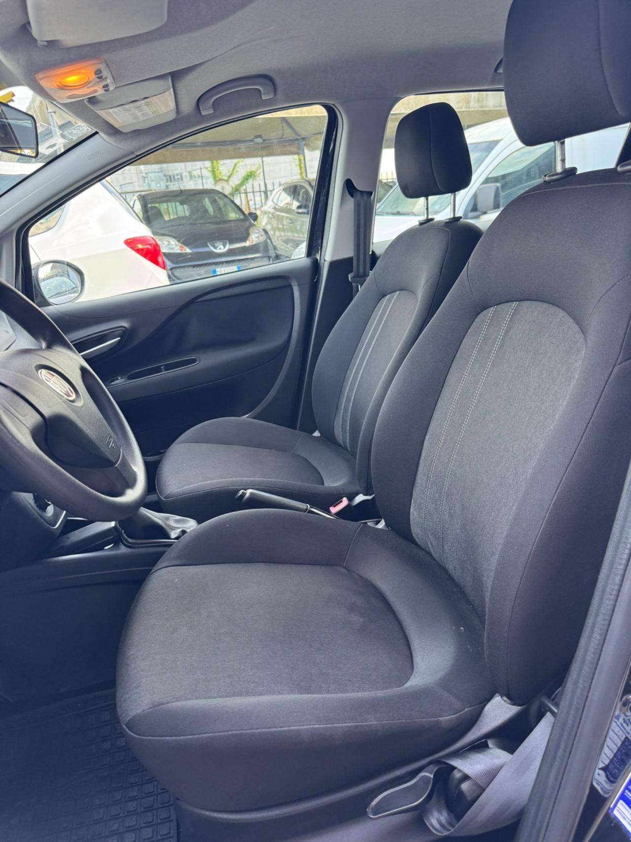 Fiat Punto 1.4 8V 5 porte Natural Power Street