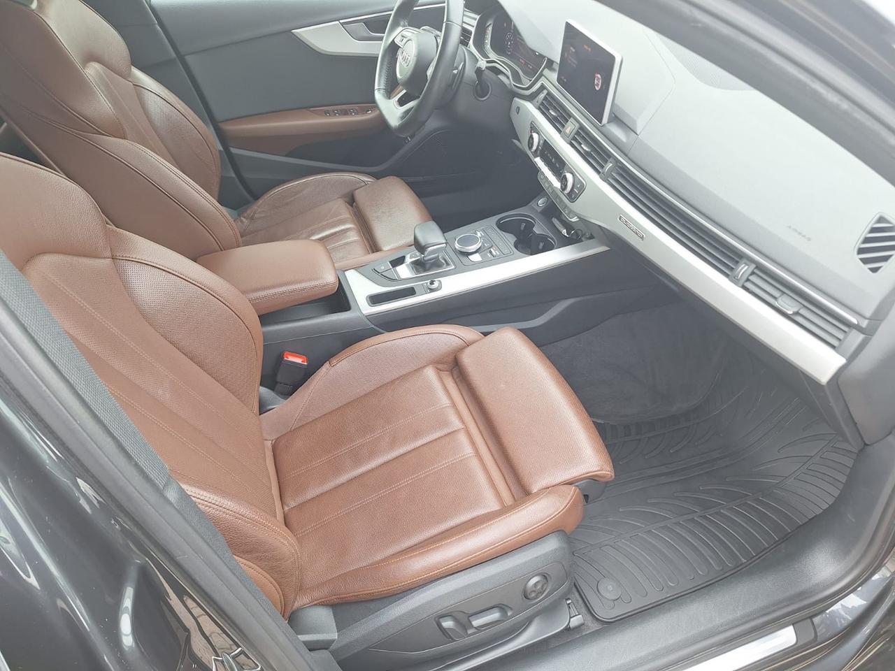 Audi A4 45 TFSI quattro S tronic Business Sport