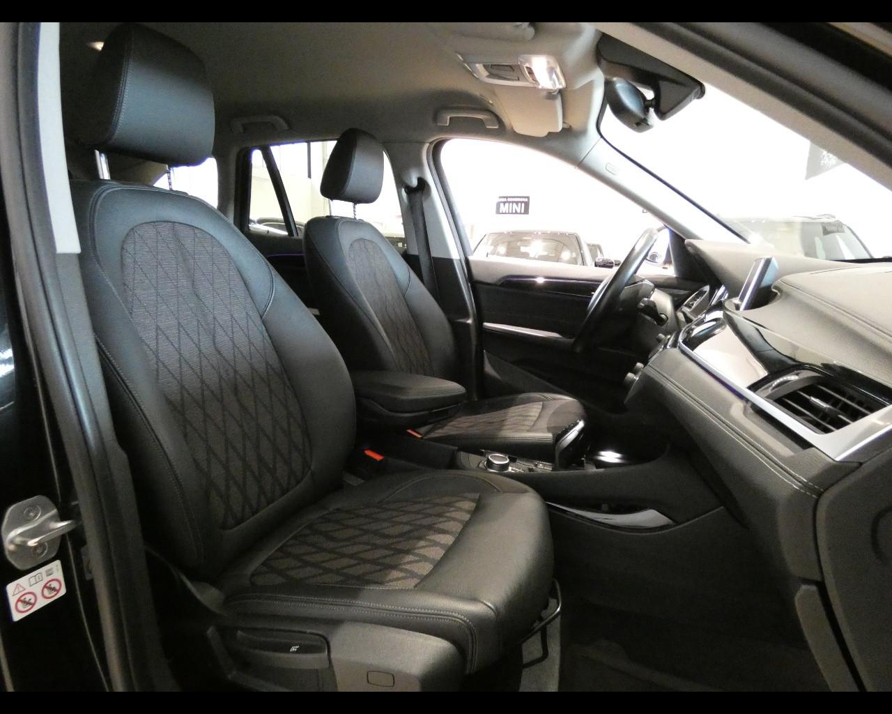 BMW X1 (F48) - X1 xDrive18d xLine