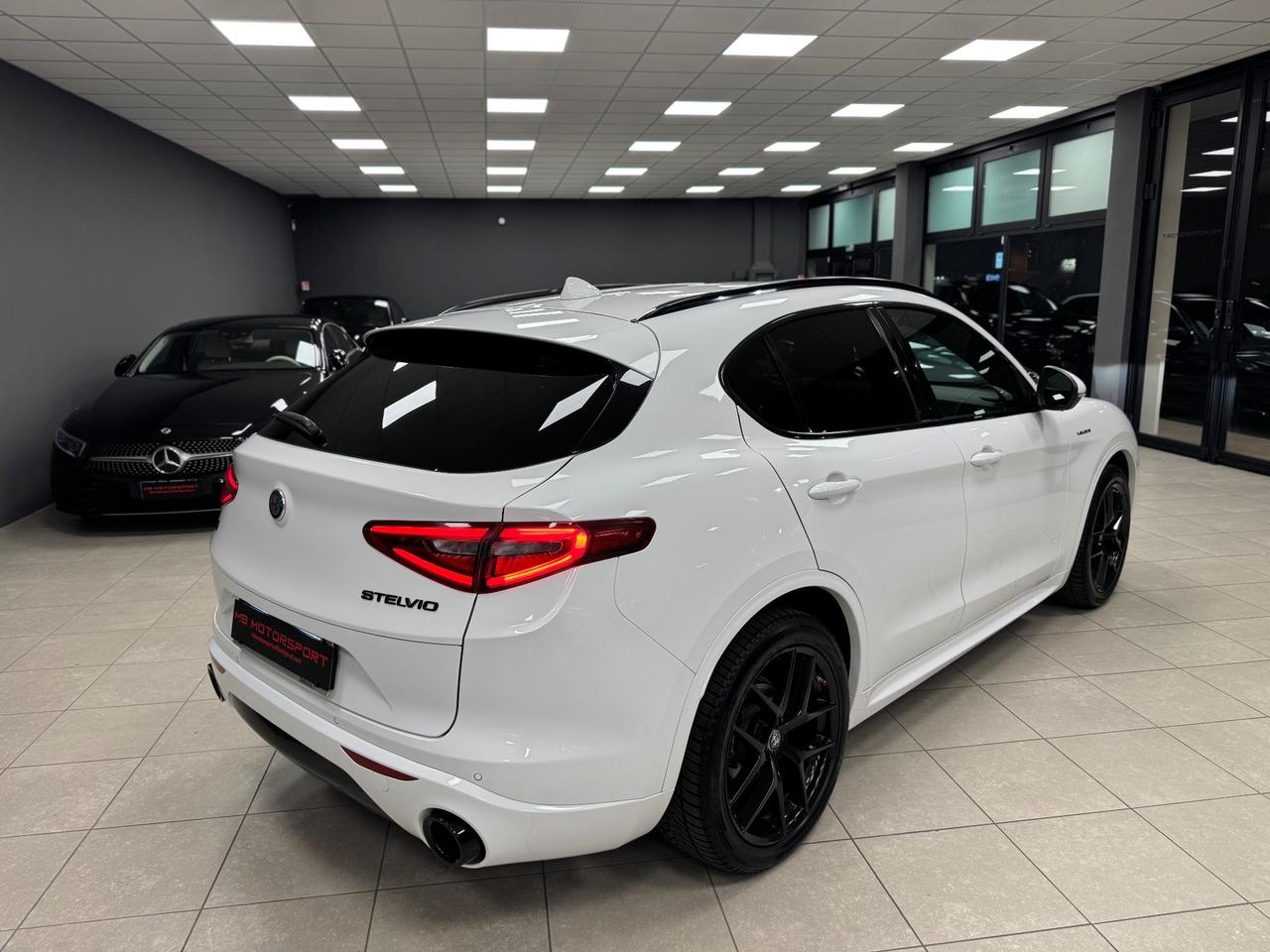 Alfa Romeo Stelvio 2.2 Turbodiesel 210 CV AT8 Q4 Veloce