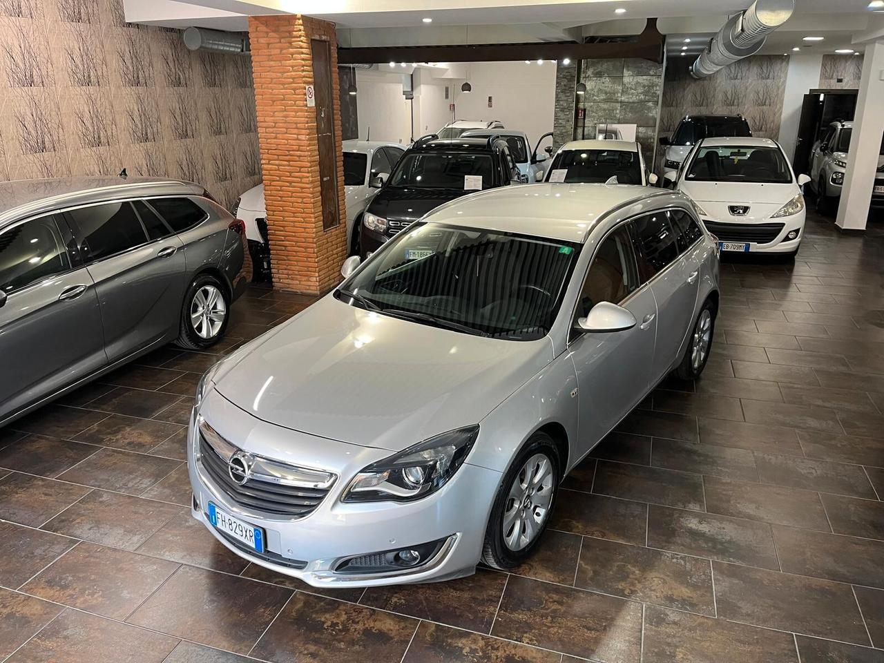 Opel Insignia 1.6 CDTI 136CV Sports Tourer aut. Cosmo Business