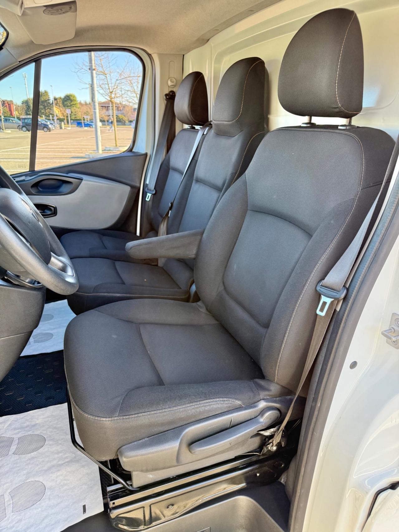 Renault Trafic T27 1.6 dCi 120CV PC-TN S&S*Navi*Bluetooth*Camera