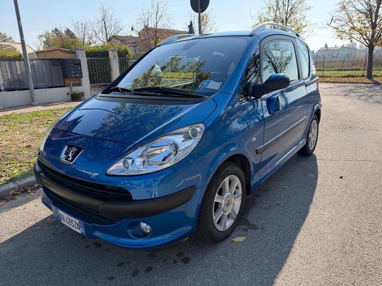 Peugeot 1007 1.4 Happy