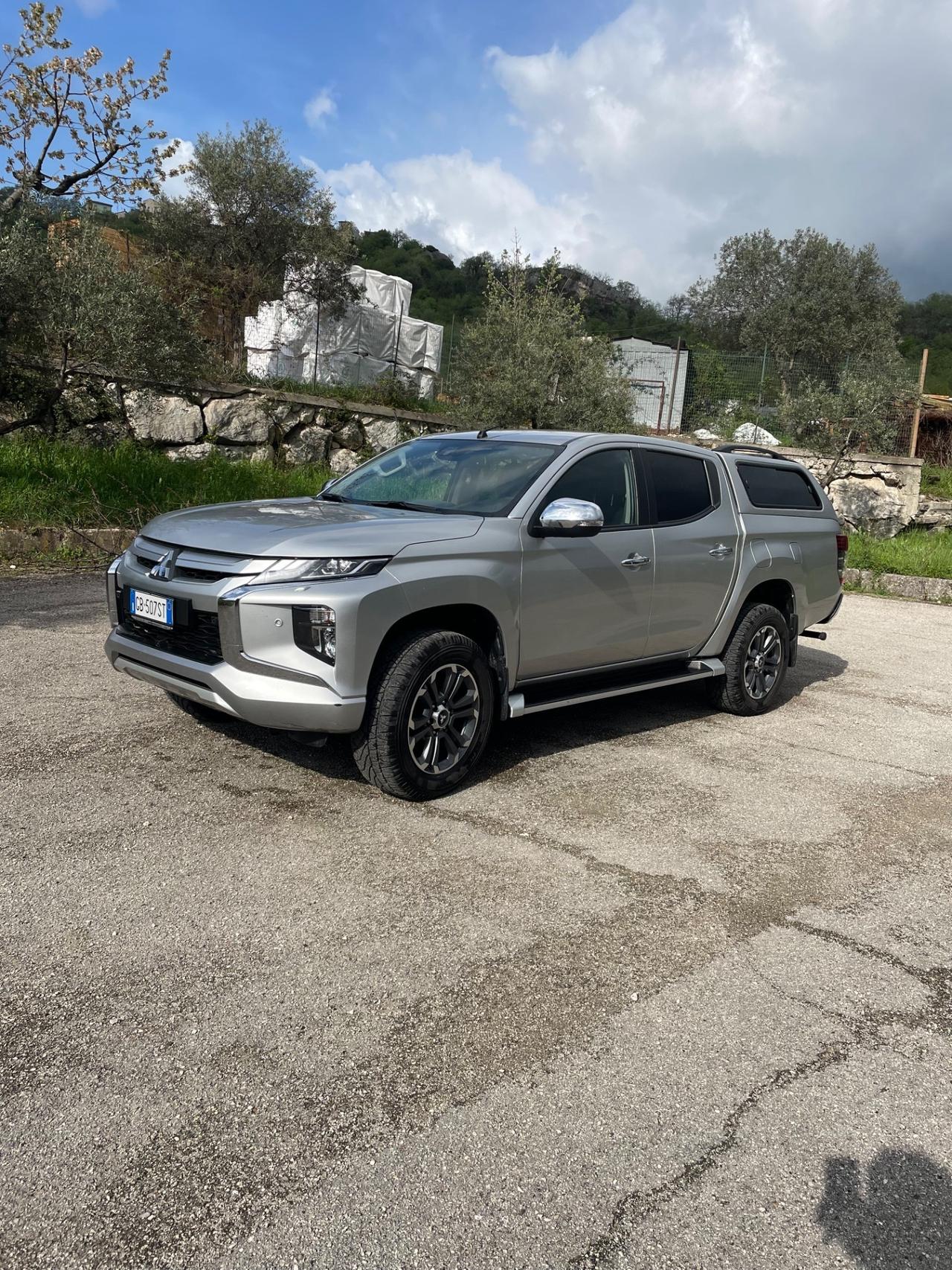 Mitsubishi L200 2.3 D Double Cab 4x4 Hurricane