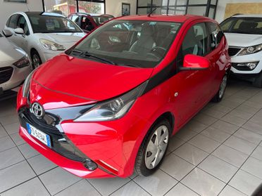 Toyota Aygo 1.0 VVT-i 69 CV 5 porte x-cool