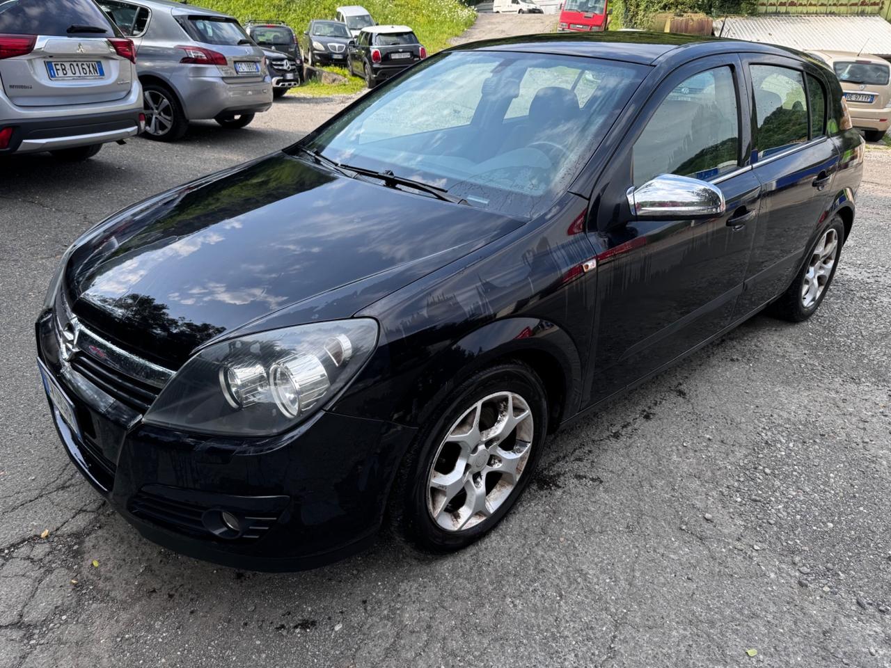 Opel Astra 1.9 CDTI 120CV 5 porte Enjoy