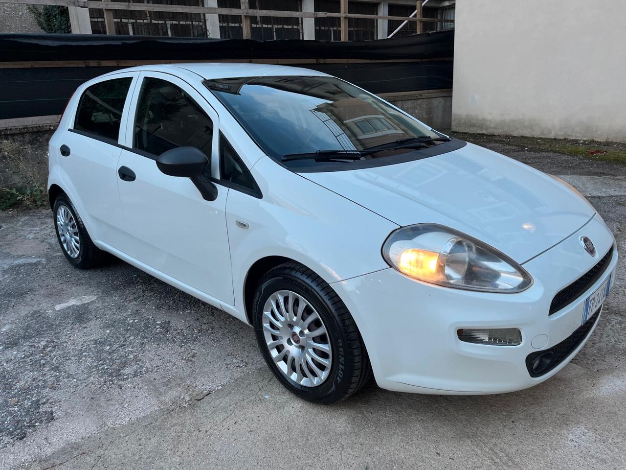Fiat Punto 1.3 MJT II S&S 95 CV 5 porte Street