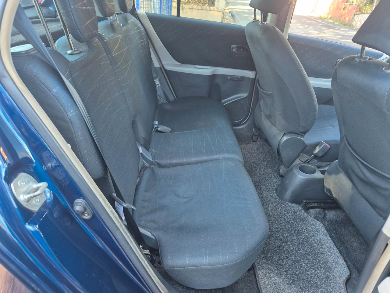 Toyota Yaris 1.0 5 porte Sol