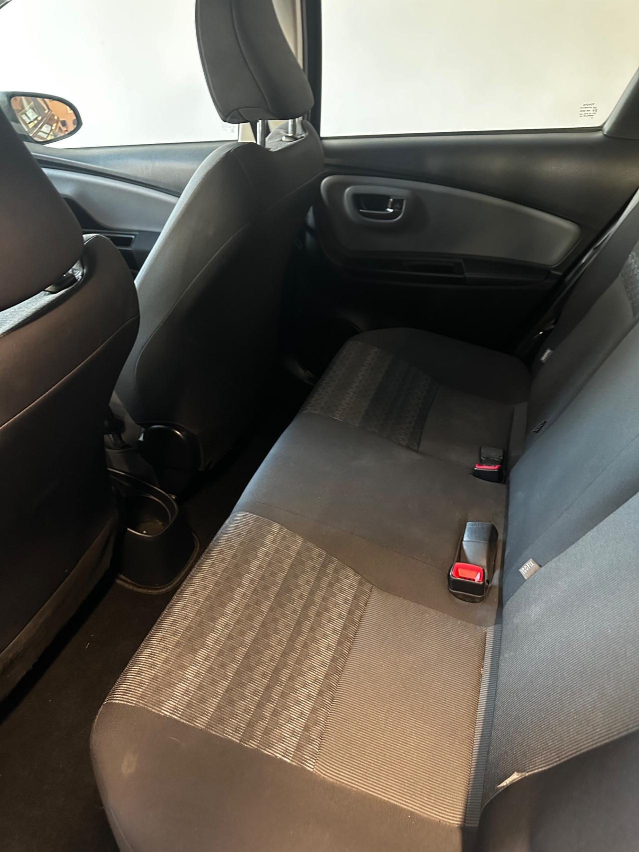 Toyota Yaris 1.0 5 porte