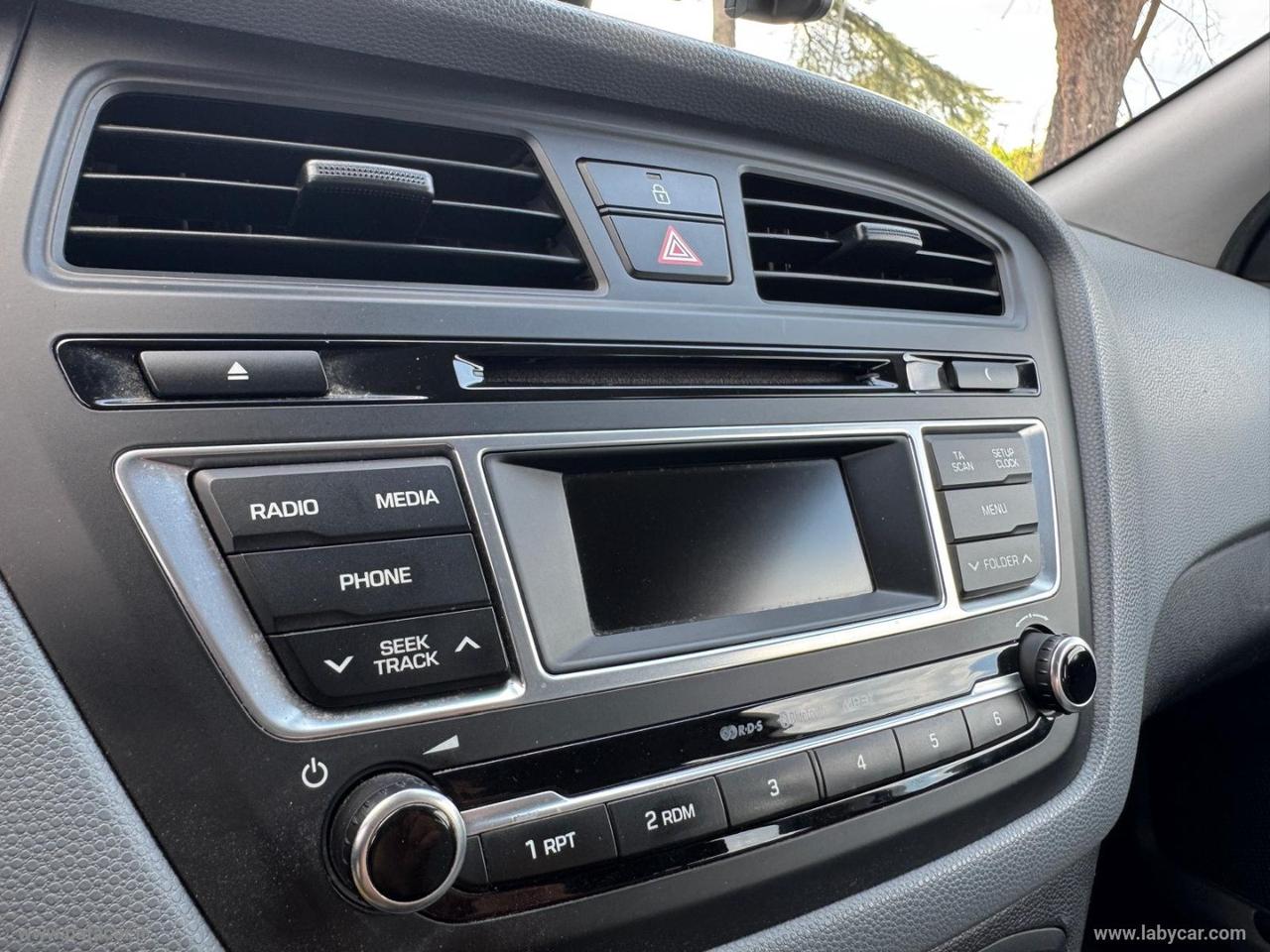 HYUNDAI i20 1.2 84 CV 5p. Econext Comfort