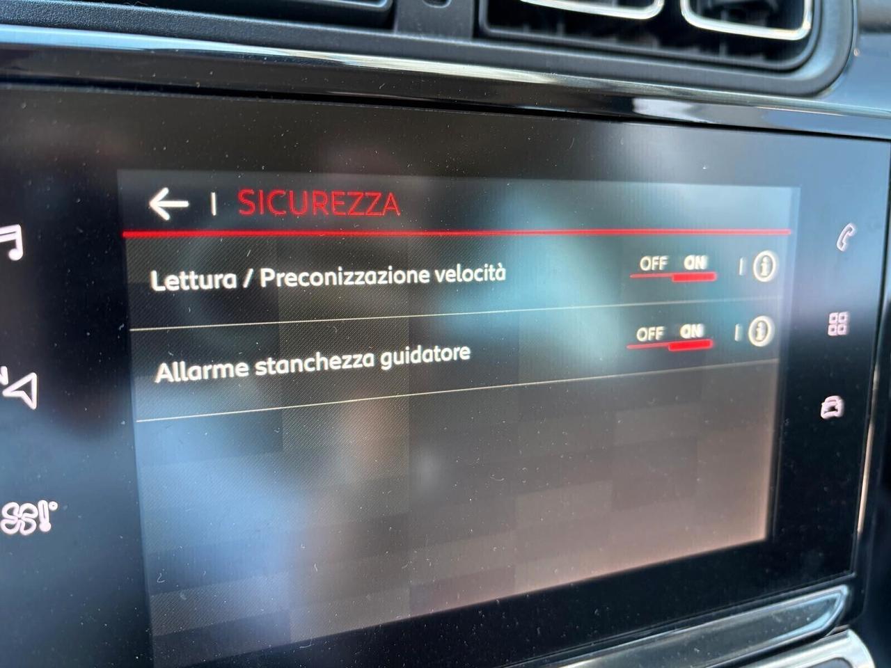 Citroen C3 SHINE PureTech 83 mt 5 p. SPOTICAR