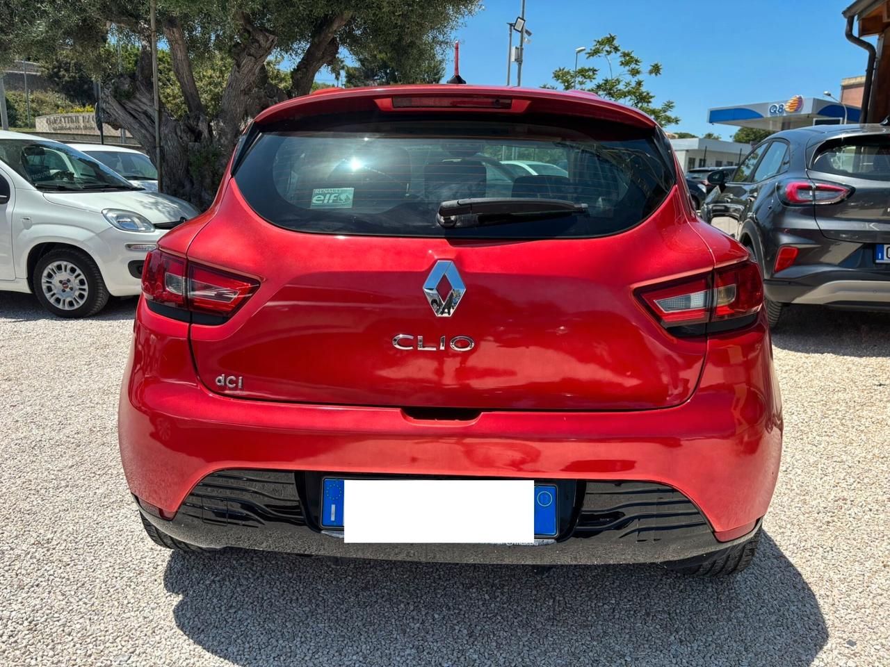 RENAULT CLIO 1.5 DCI - 2012