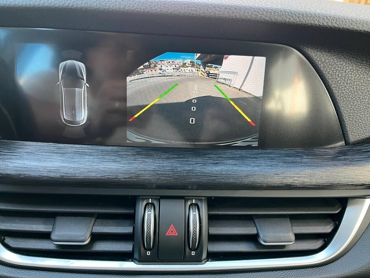 Alfa Romeo Stelvio 2.2 Turbodiesel 160 CV AT8 RWD Business