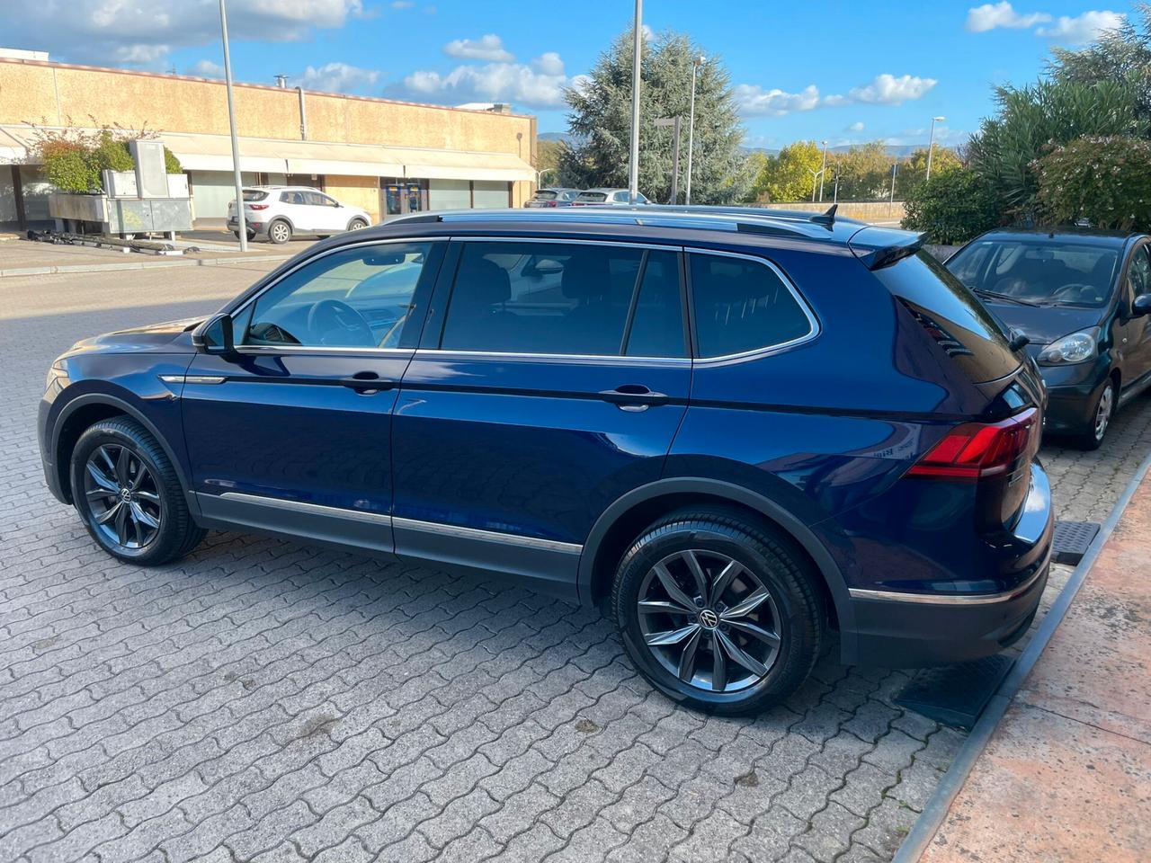 Volkswagen Tiguan Allspace 2.0 TDI SCR DSG R-Line