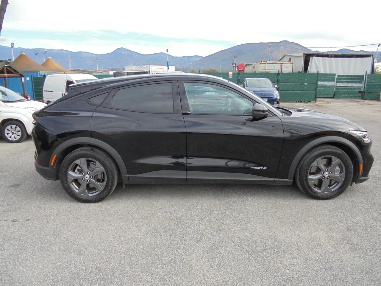 Ford Mustang Mach-E Elettrico Standard 269CV