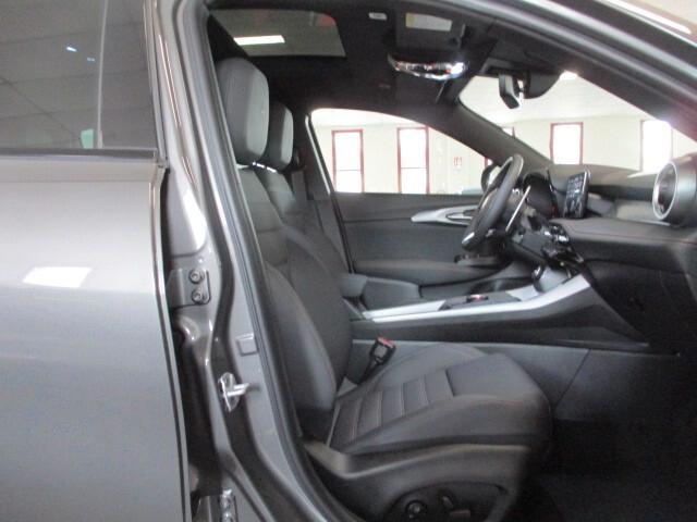 Alfa Romeo Tonale 1.6 diesel 130 CV TCT6 Veloce