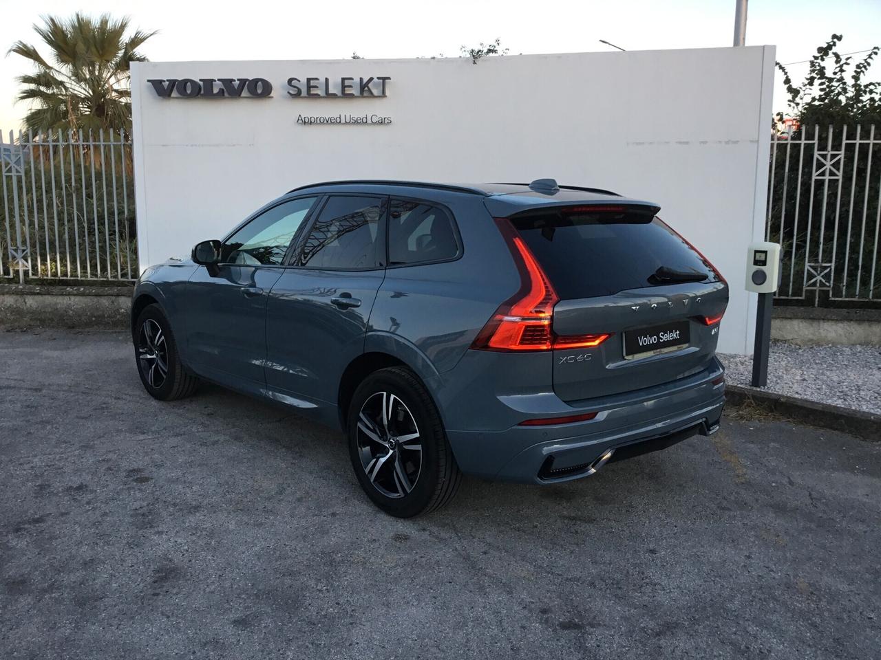 Volvo XC60 B5 (d) AWD AUT. R-DESIGN