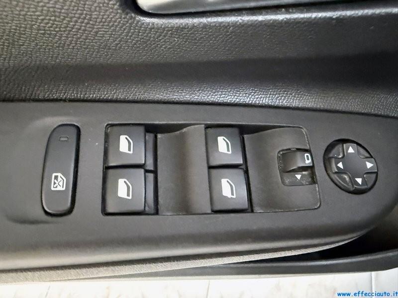 Opel Corsa 1.2 Elegance 100CV – FULL LED – Unico Proprietario Aziendale –