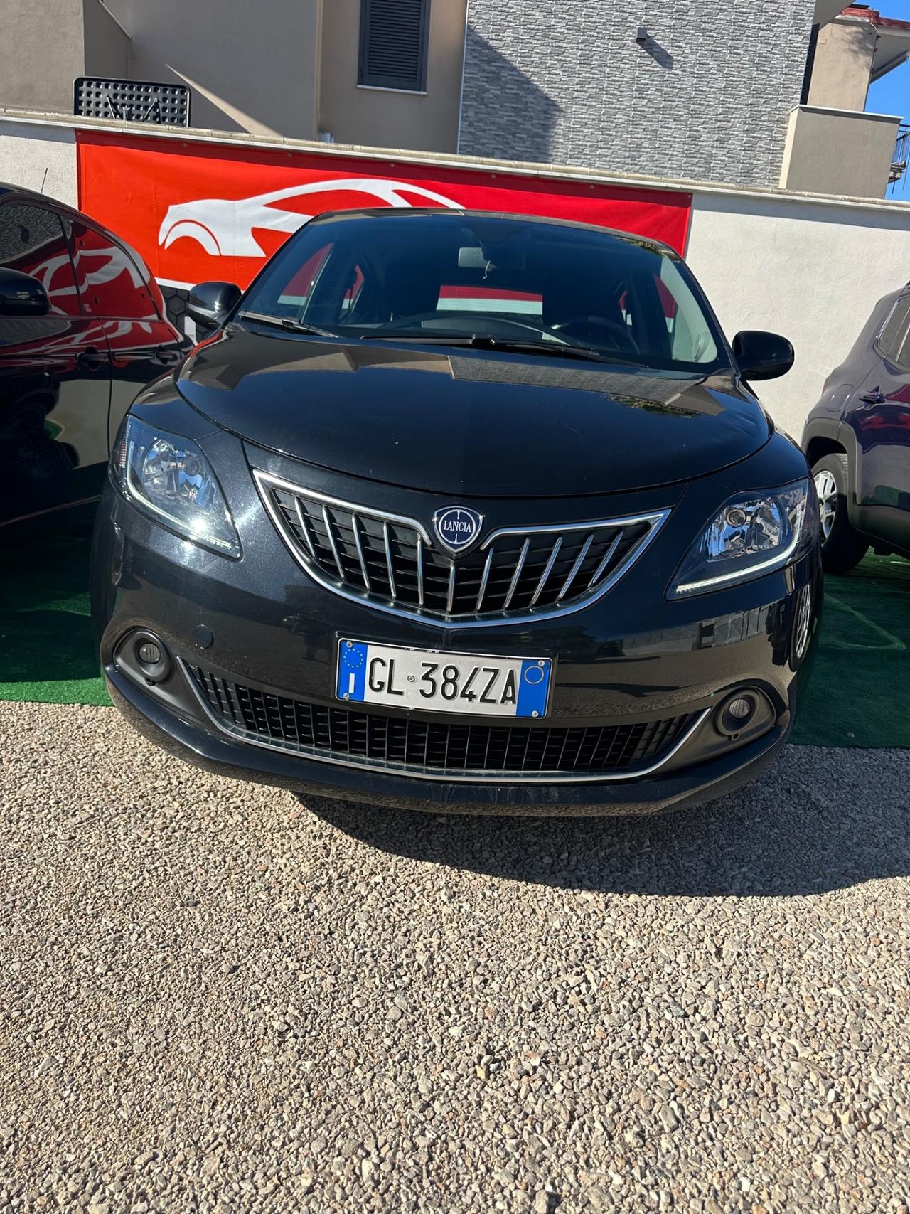 Lancia Ypsilon 1.0 FireFly 5 porte S&S Hybrid Gold
