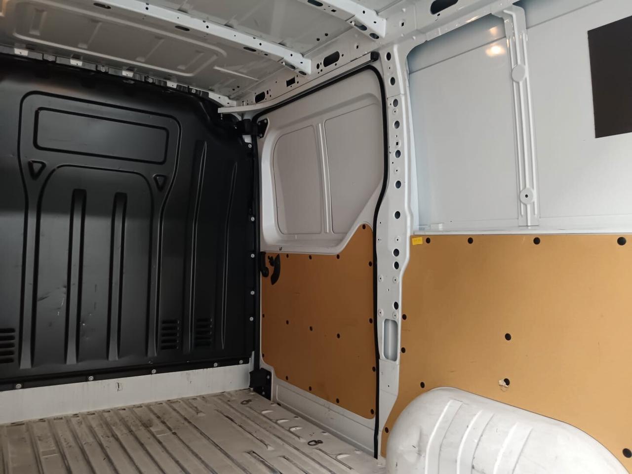 RENAULT MASTER 2.3 SOLO 48000KM