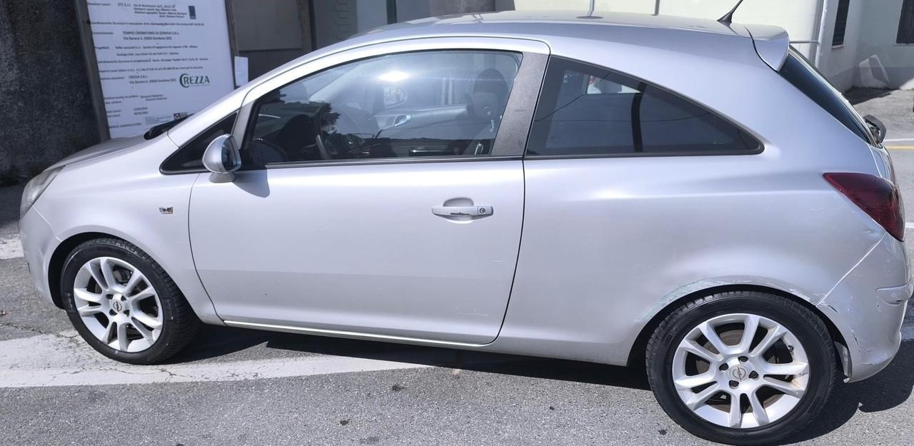 Opel Corsa 1.3 CDTI 90CV 3 porte Easytronic Sport