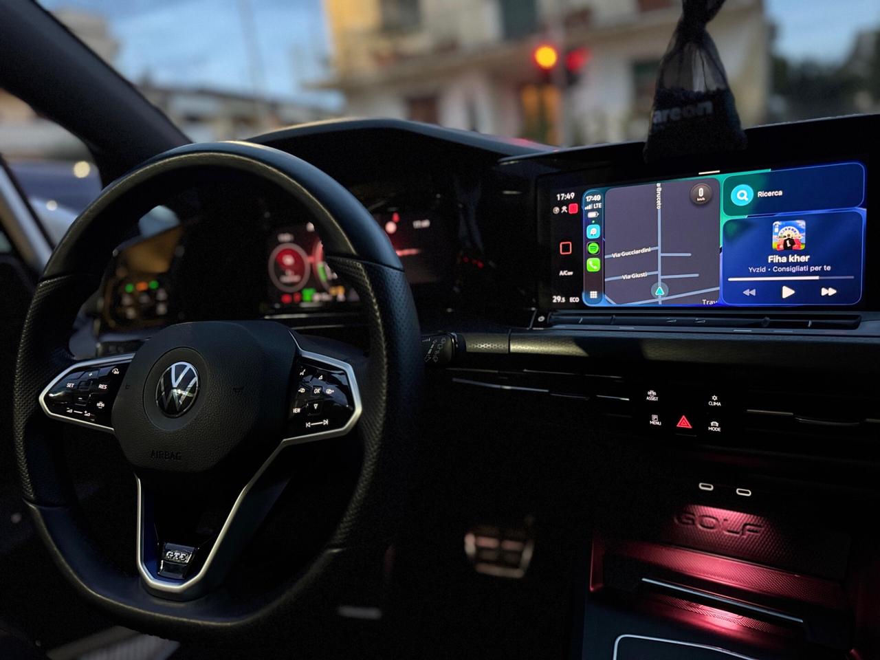 VOLKSWAGEN Golf GTE ibrido 245cv Finanziabile