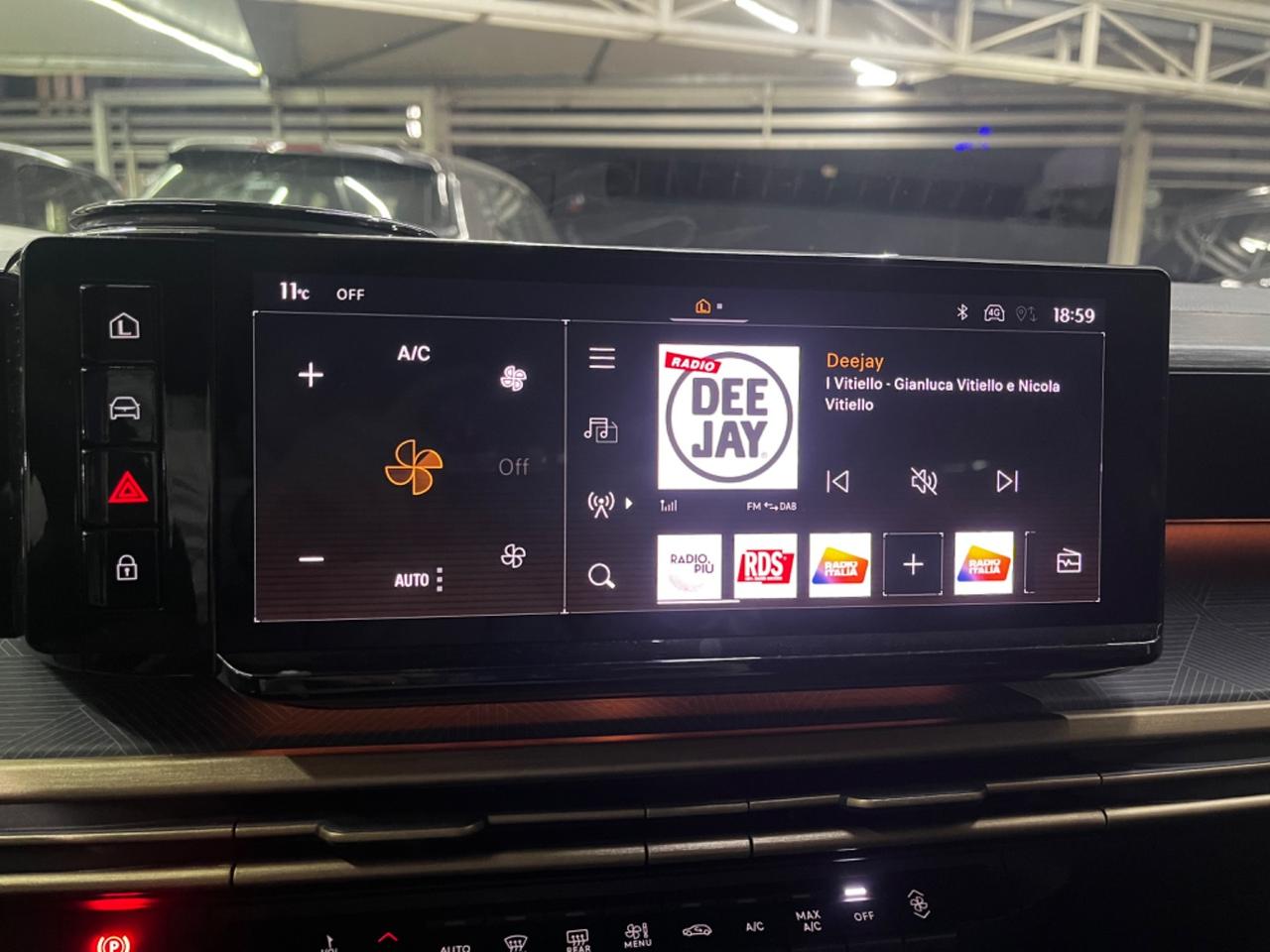 Lancia Ypsilon Hybrid e-DCT Edizione Cassina