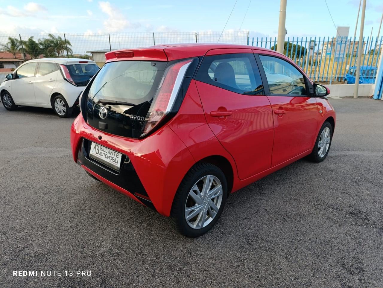 Toyota Aygo 1.0 cc 69 CV 5 porte x-cool 2015