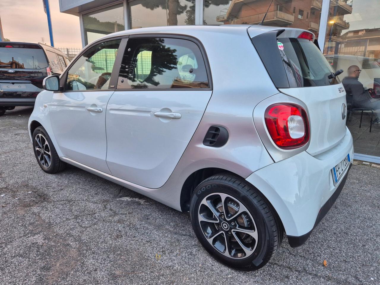 Smart ForFour 70 1.0 twinamic Youngster
