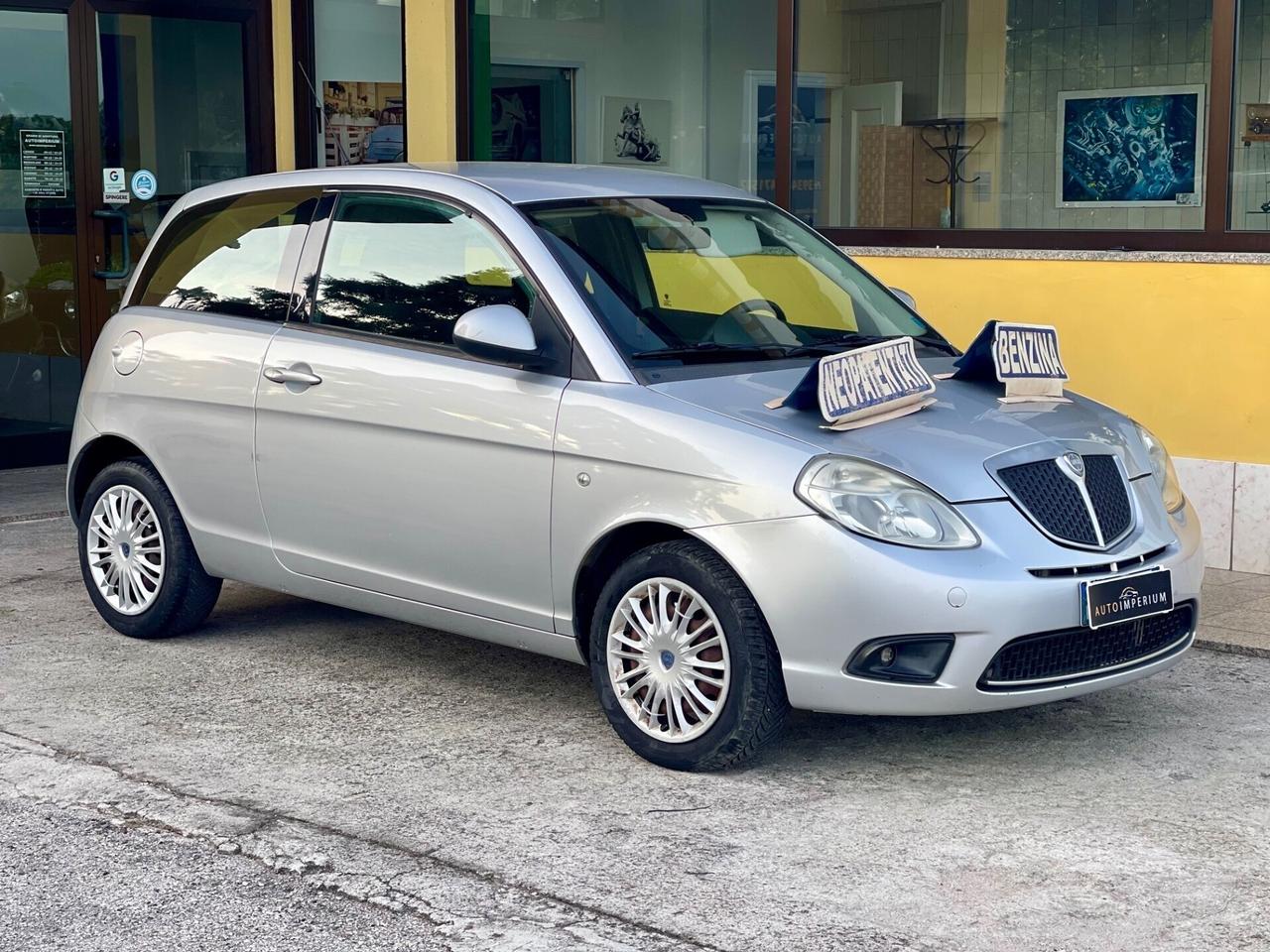 Lancia Ypsilon 1.2 Argento