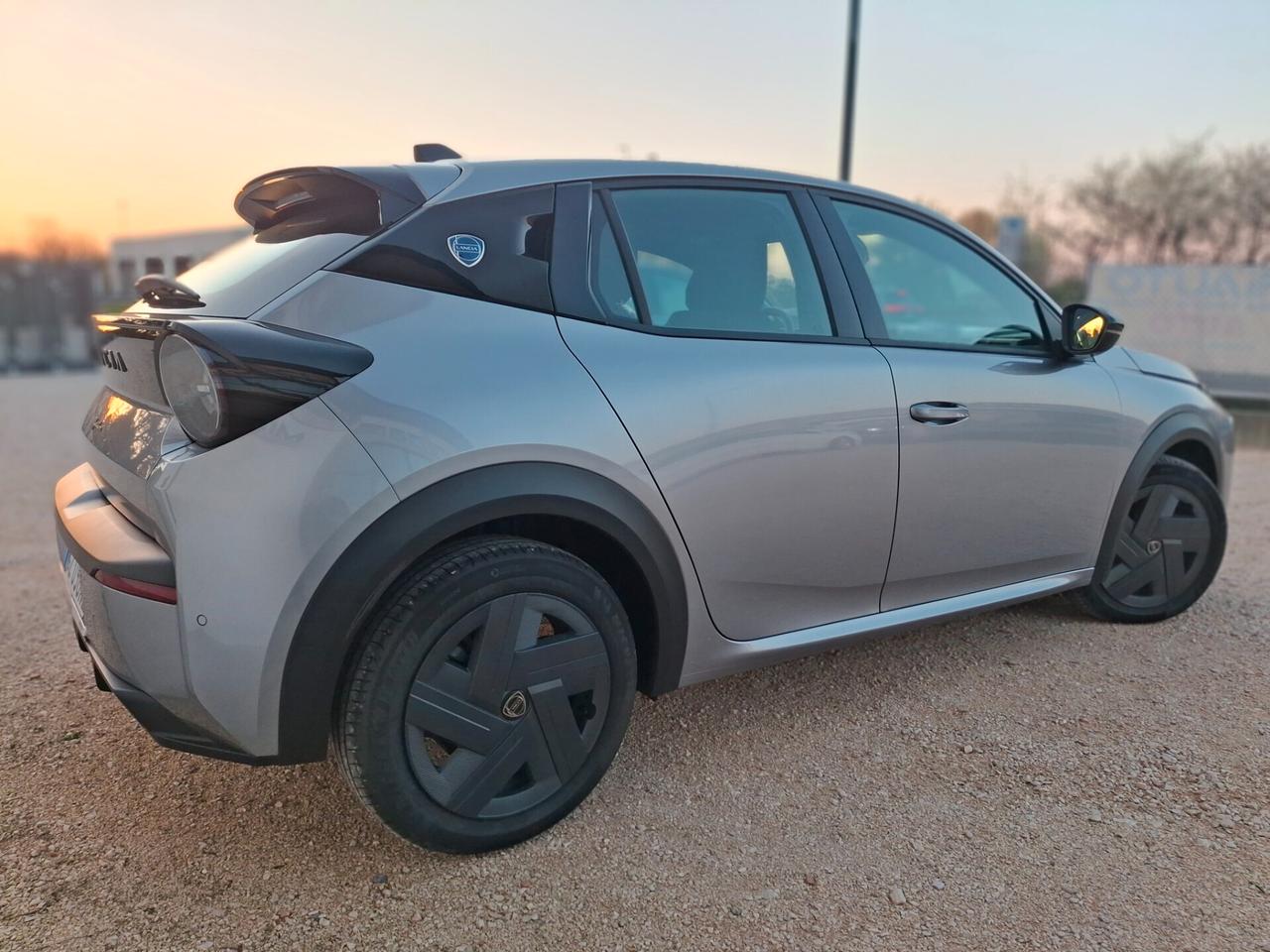 Lancia Ypsilon Hybrid e-DCT, NEOPATENTATI