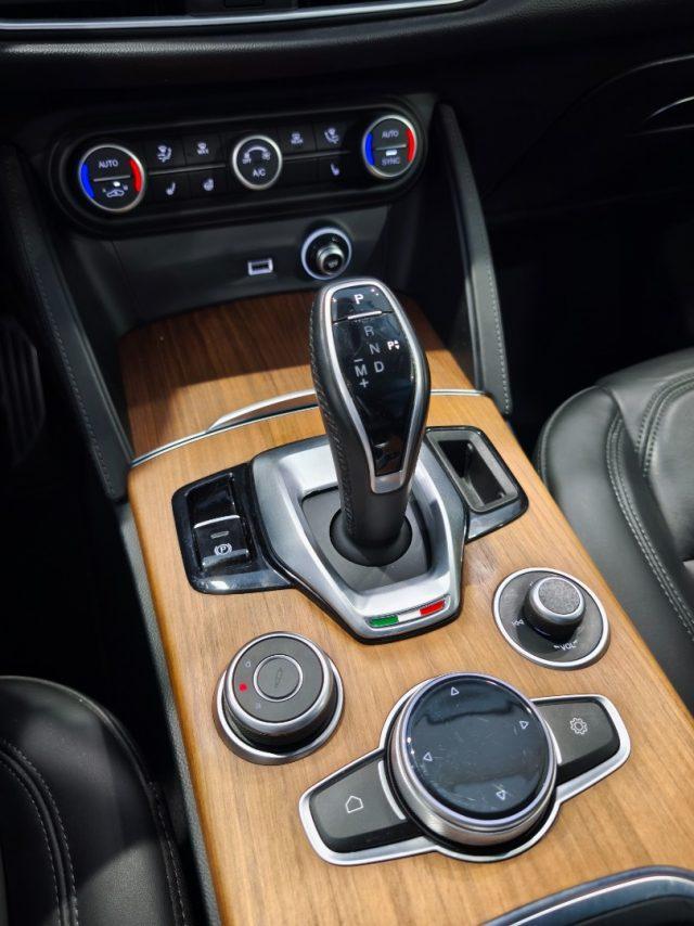 ALFA ROMEO Stelvio 2.2 d 210 CV AT8 Q4 Ti Pelle Radica Harman Kardon