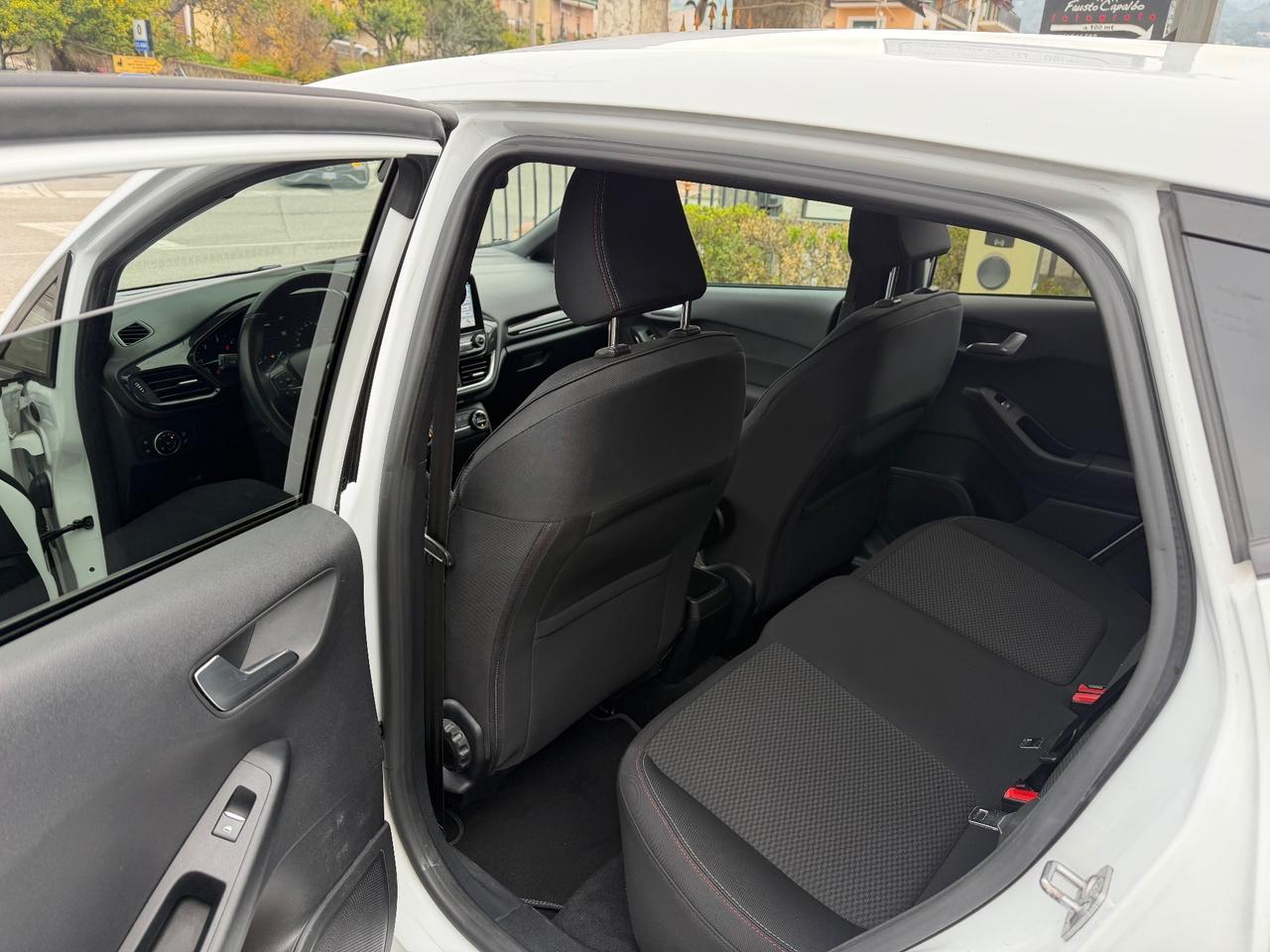 Ford Fiesta 1.5 TDCi 5 porte ST-Line