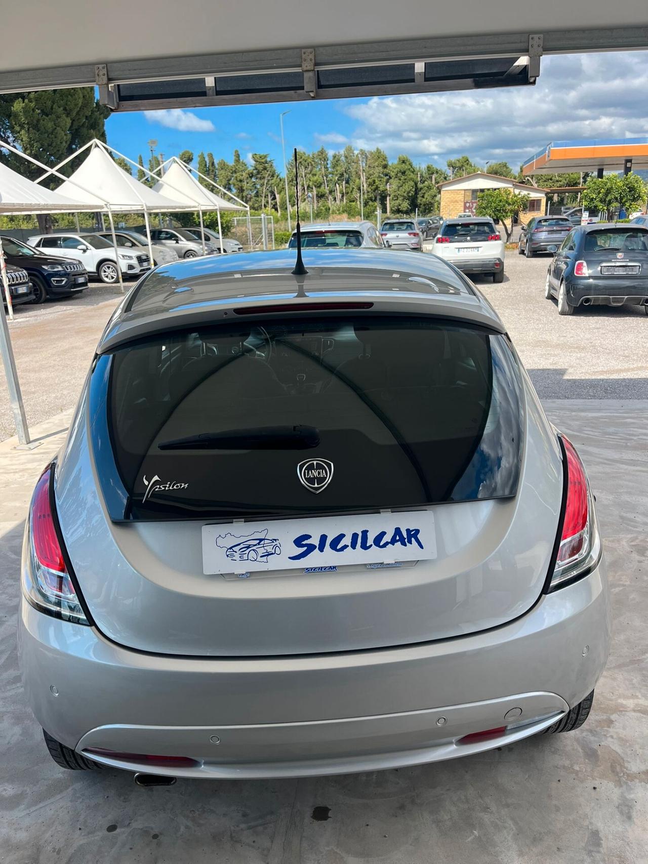 Lancia Ypsilon 1.2 69 CV 5 porte S&S Platinum
