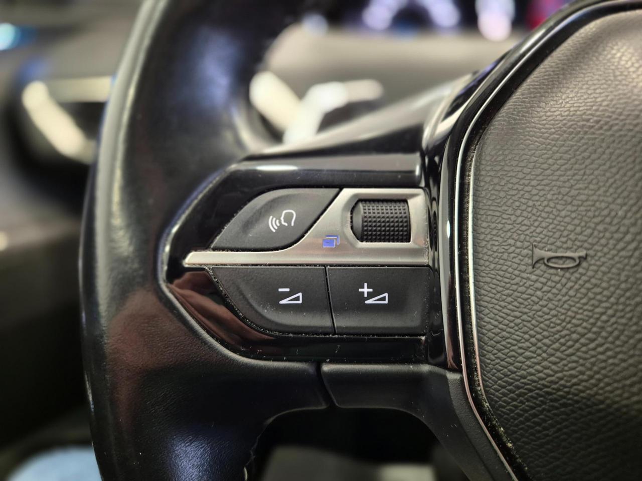 Peugeot 3008 1.5 bluehdi Allure s&s 130cv eat8 N1 - NEOPATENTATI - Cam - Carplay