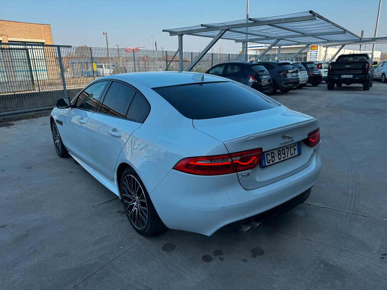Jaguar XE 2.0 D 180 CV aut. Landmark Edition