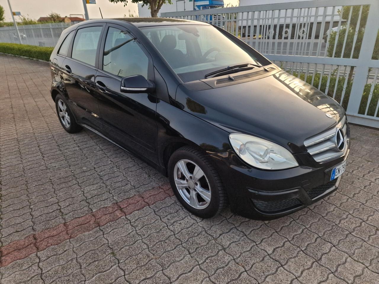 Mercedes-benz B 180 CDI