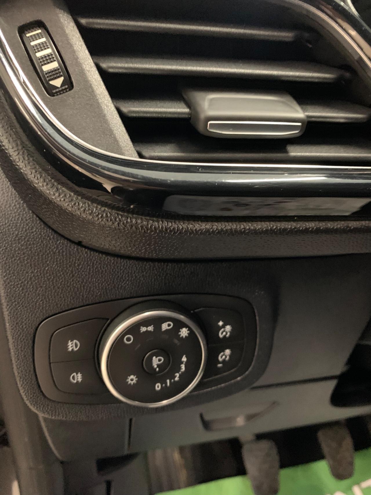 Ford Fiesta 1.5 EcoBlue 5 porte Titanium