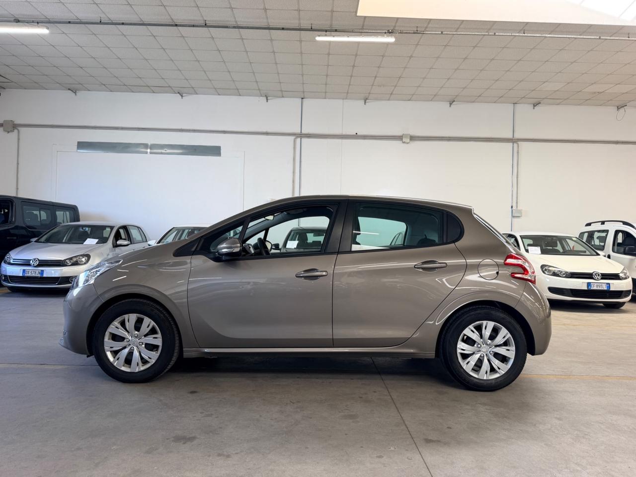 Peugeot 208 PureTech 82 5 porte Allure
