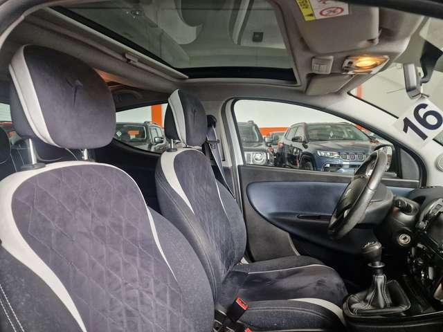 Lancia Ypsilon Ypsilon III 2015 1.2 Platinum ecochic Gpl 69cv