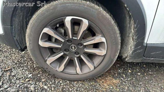 OPEL Crossland NEOPATENTATI 1.2 Elegance 130cv at6 TG : GT211MB