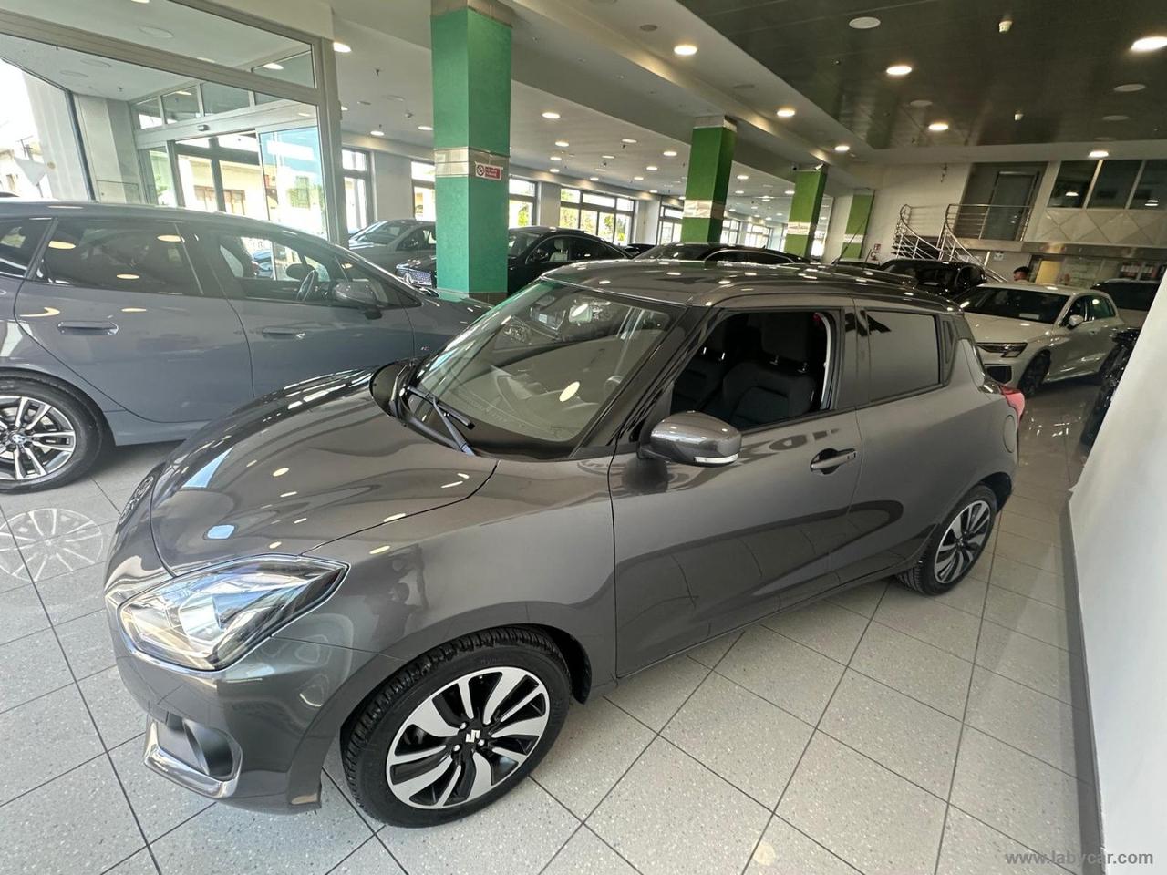 SUZUKI Swift 1.2 Hybrid Top