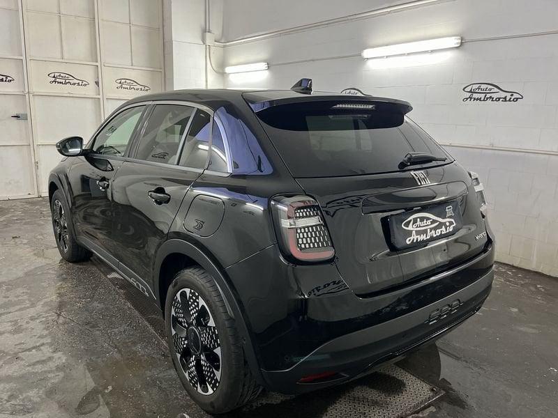 FIAT 600 600 Hybrid 100 CV DCT MHEV La Prima DA 249.00 MENSILE