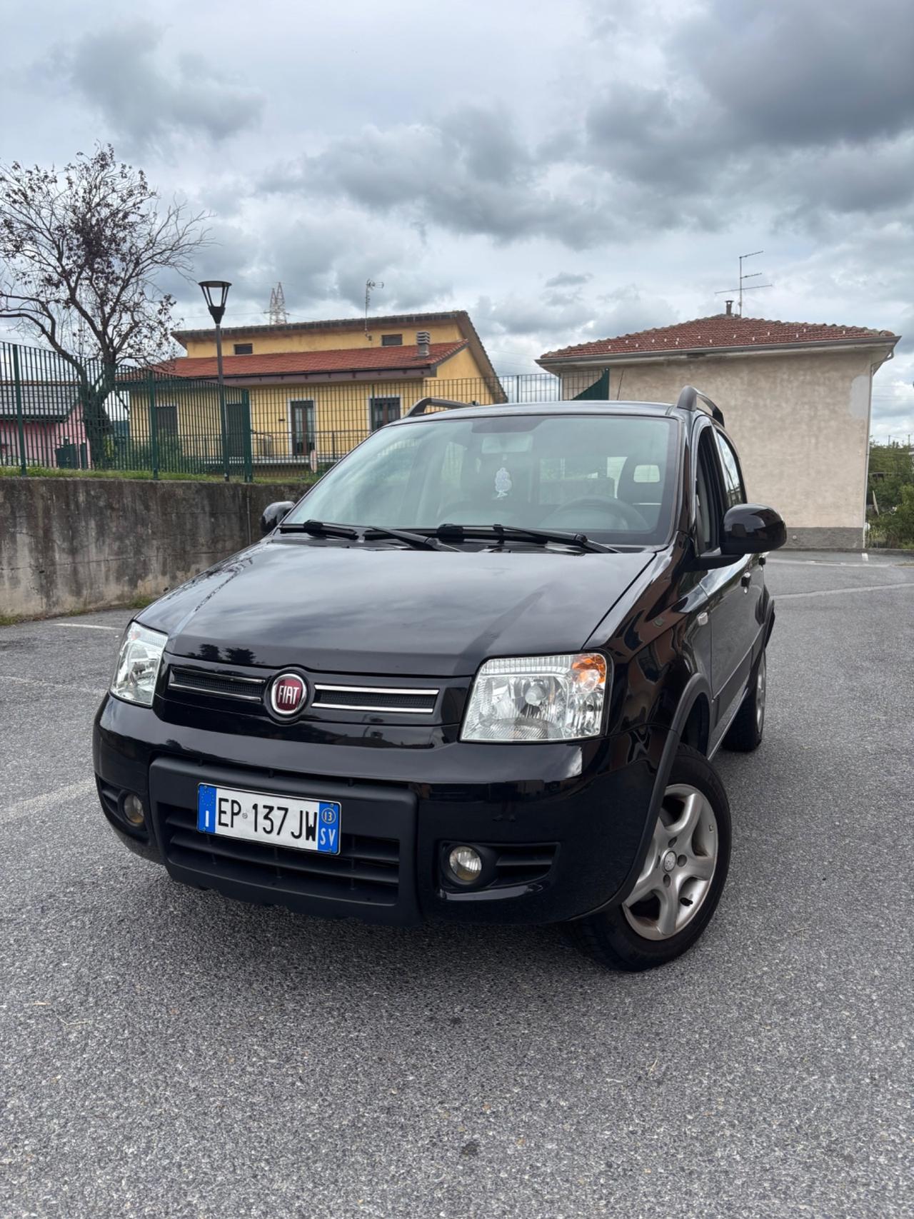 Fiat Panda 1.3 MJT 16V DPF 4x4 Climbing