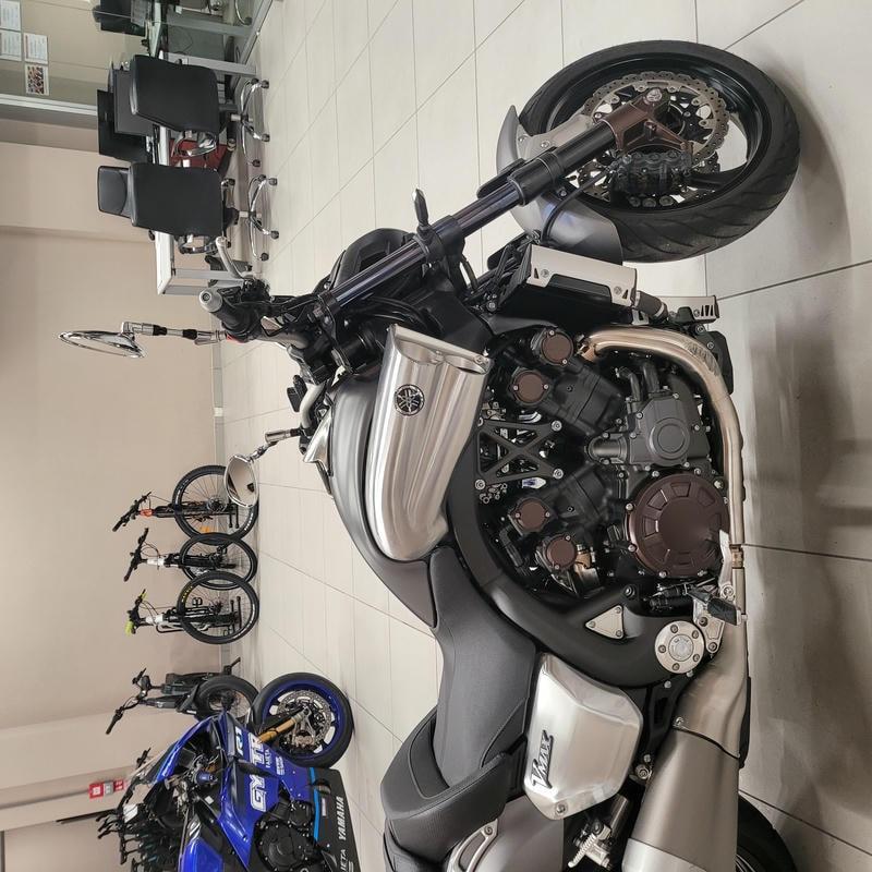 Yamaha VMAX - 2017